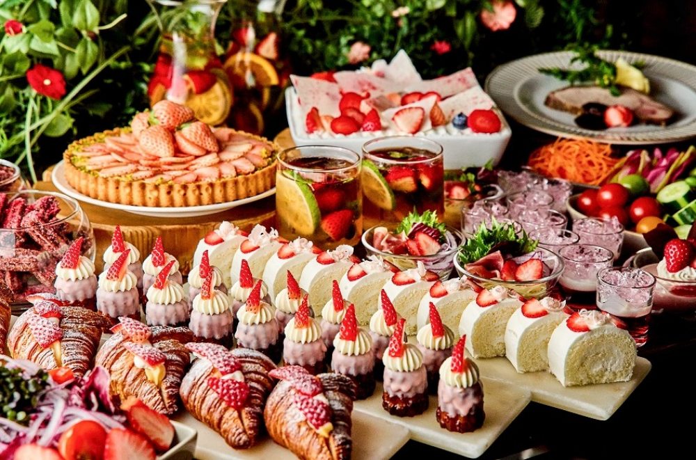 2日間限定！いちごサラダランチ ～Bloom Strewberry Buffet～